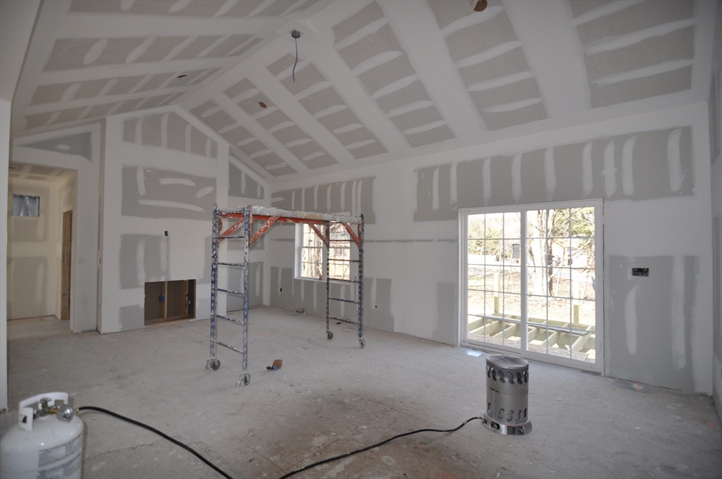 1 Depot Street, Unit 1 Townsend, MA 01469 - Photo 5 of 26 a view of a livingroom with furniture