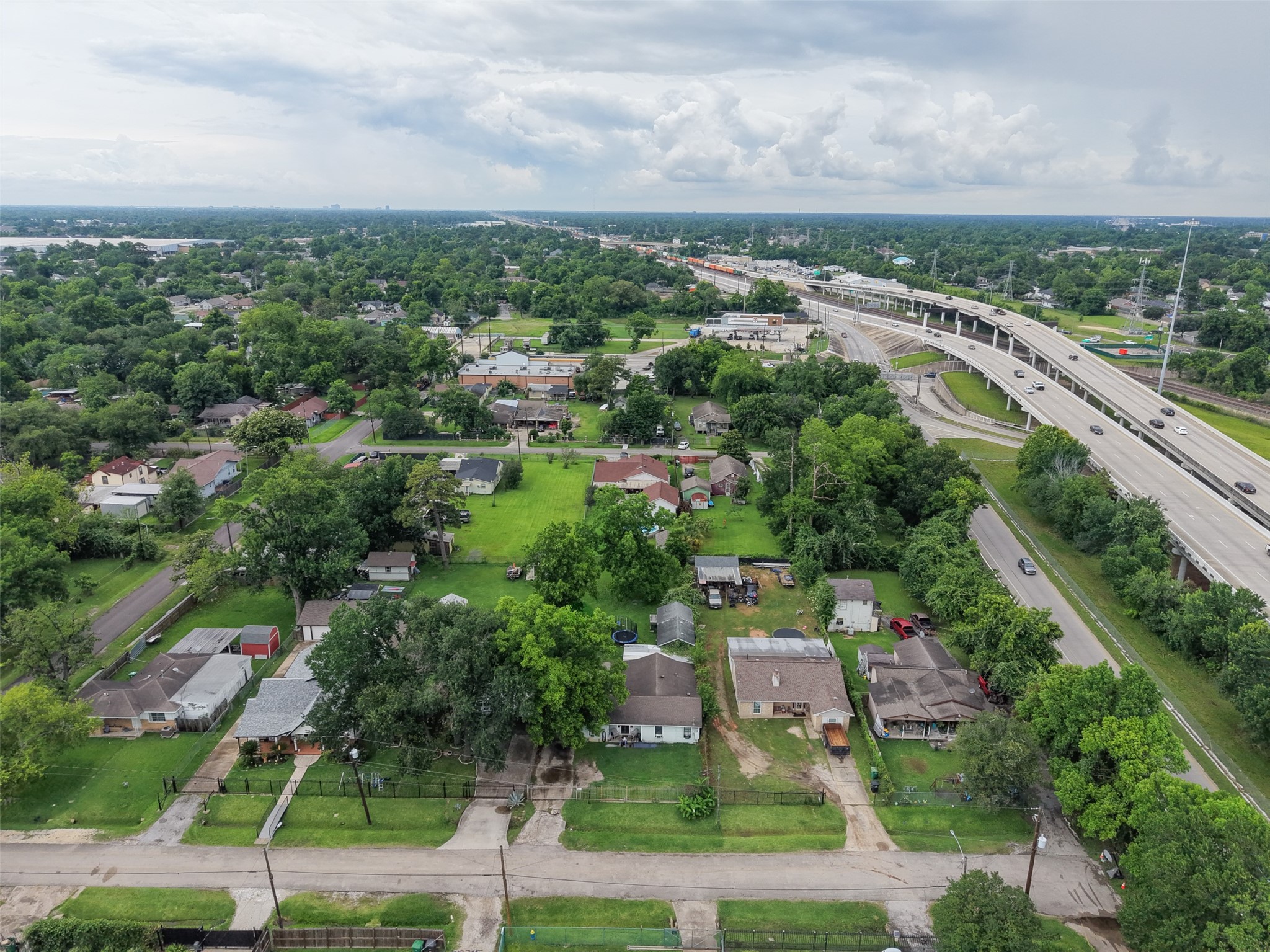 1213 Post Street Houston, TX 77022 - Photo 13 of 20