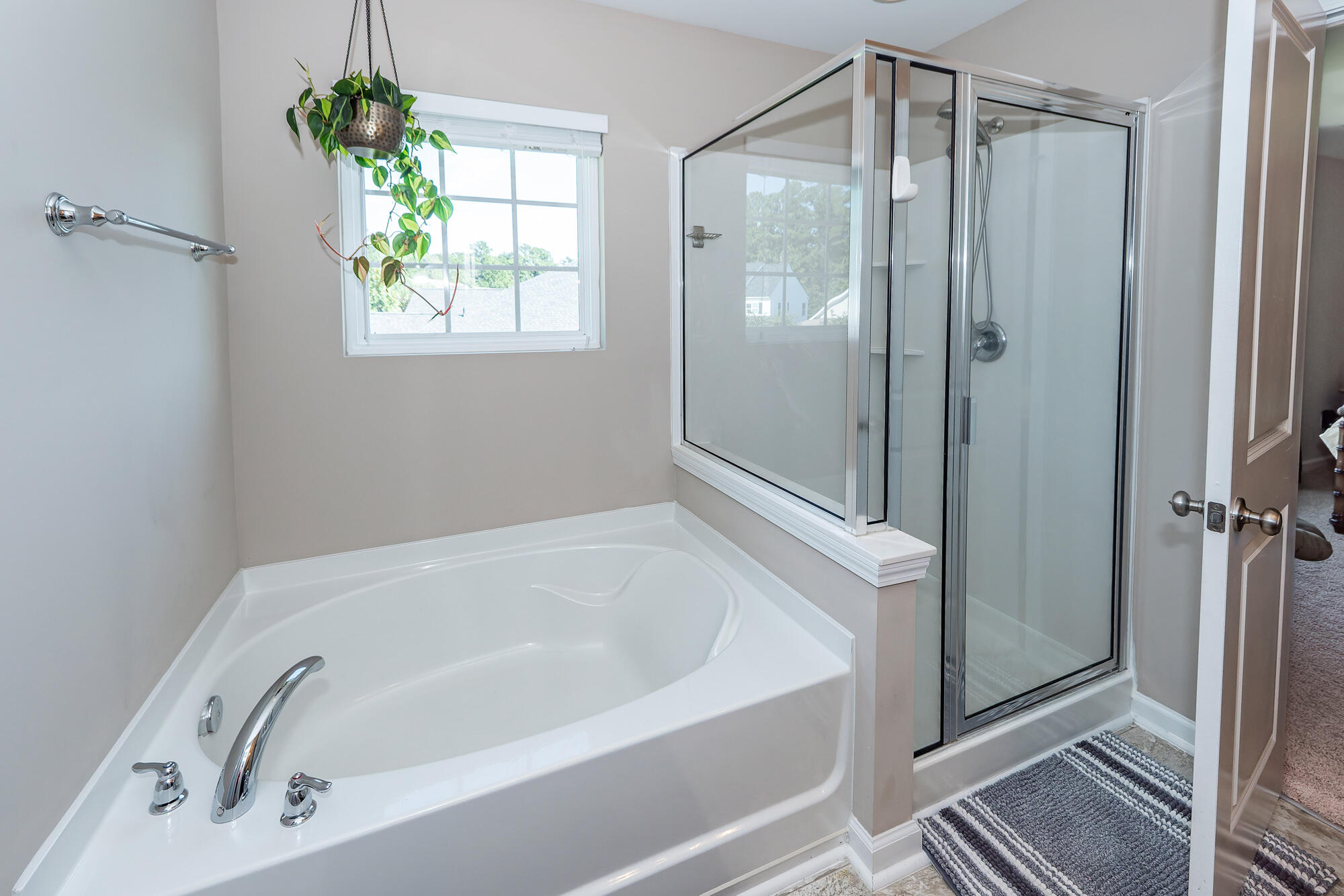 300 Trumpet Tree Drive Goose Creek, SC 29445 - Photo 25 of 47 En-Suite Bathroom