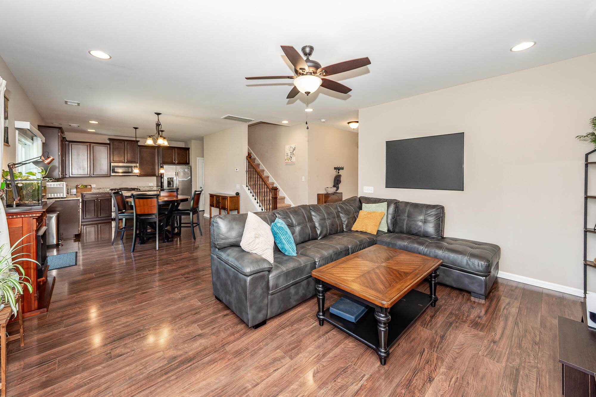 300 Trumpet Tree Drive Goose Creek, SC 29445 - Photo 8 of 47 Living/Dining