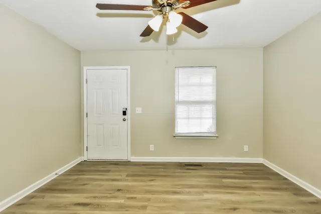 $1,595 | 2607 Landrum Court, Unit 12, Springfield, TN 37172