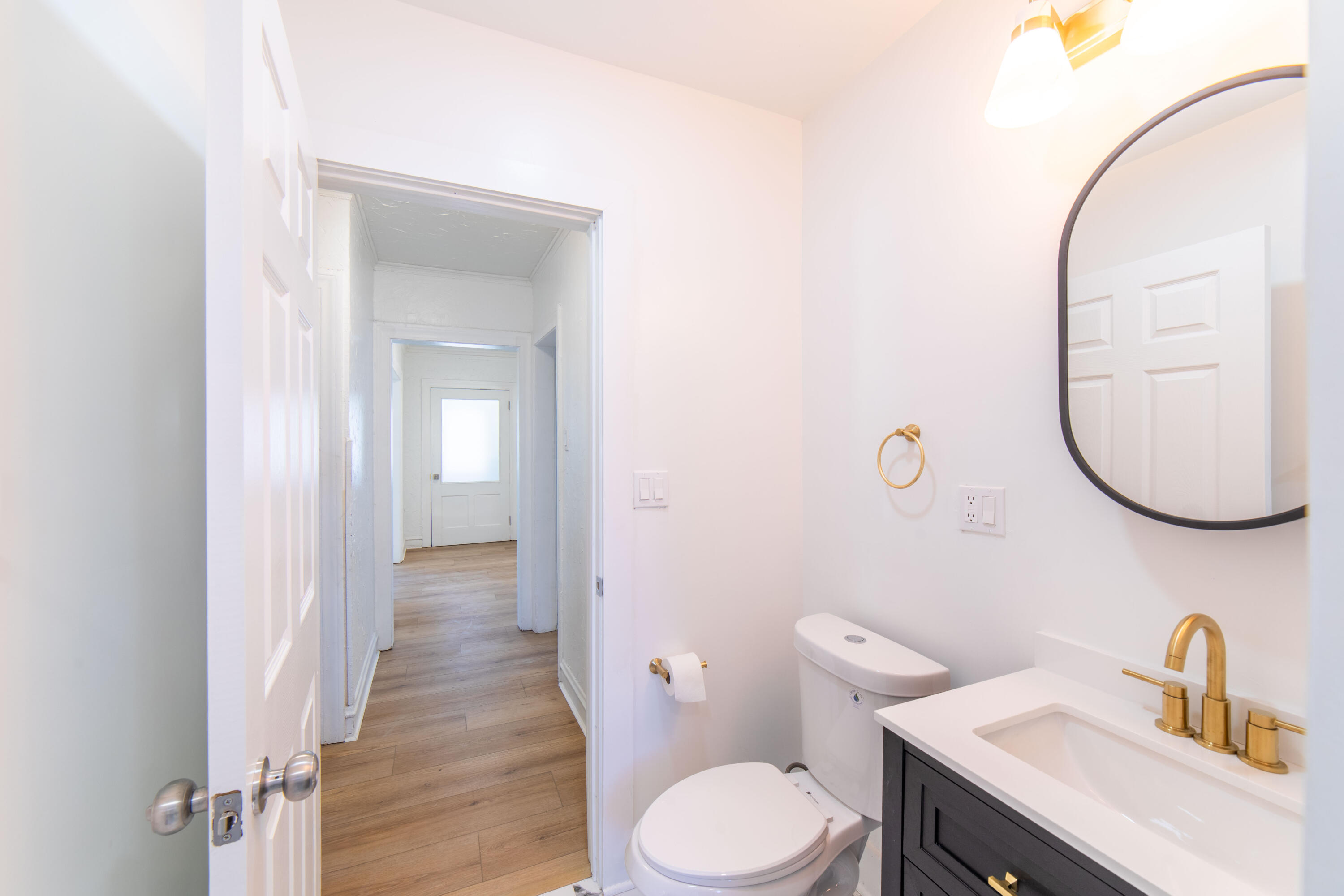 3409 North Vel R. Phillips Avenue Milwaukee, WI 53212 - Photo 16 of 23 Bathroom