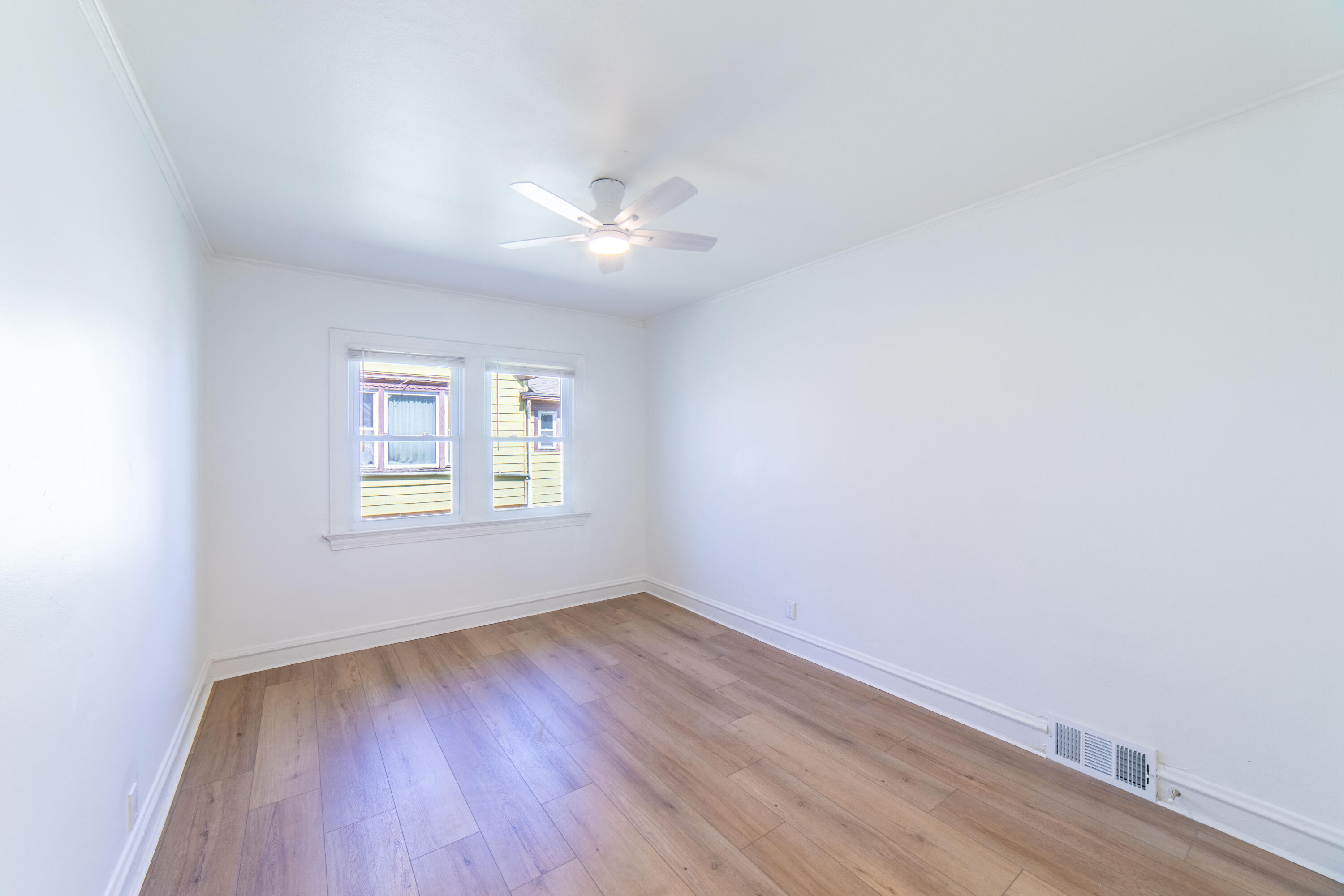 3409 North Vel R. Phillips Avenue Milwaukee, WI 53212 - Photo 18 of 23 Bedroom 2