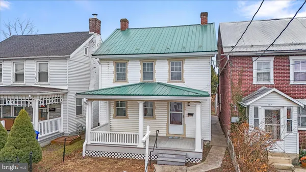 $230,000 | 129 East Franklin Street, Greencastle, PA 17225