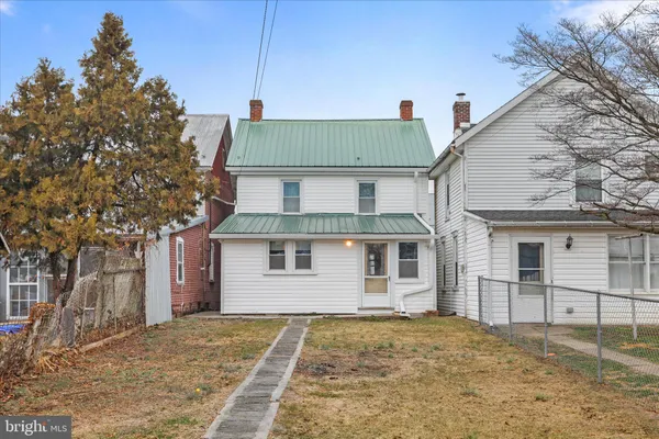 $230,000 | 129 East Franklin Street, Greencastle, PA 17225