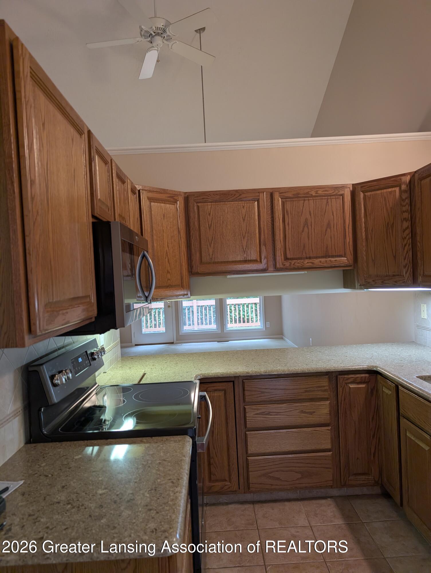 2415 North Aurelius Road, Unit 14 Holt, MI 48842 - Photo 4 of 29 Kitchen