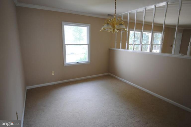 115 Miller Road Winchester, VA 22602 - Photo 3 of 15 Dining Room