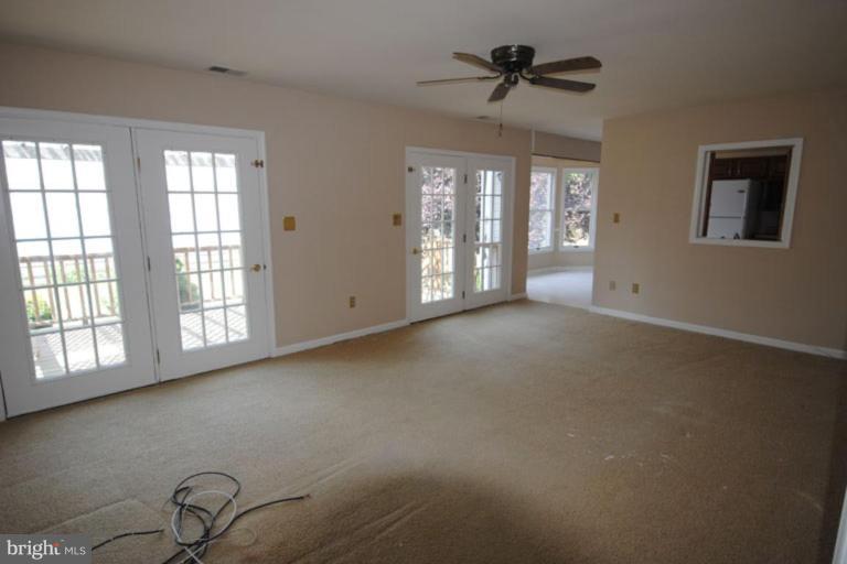 115 Miller Road Winchester, VA 22602 - Photo 4 of 15 Family Room
