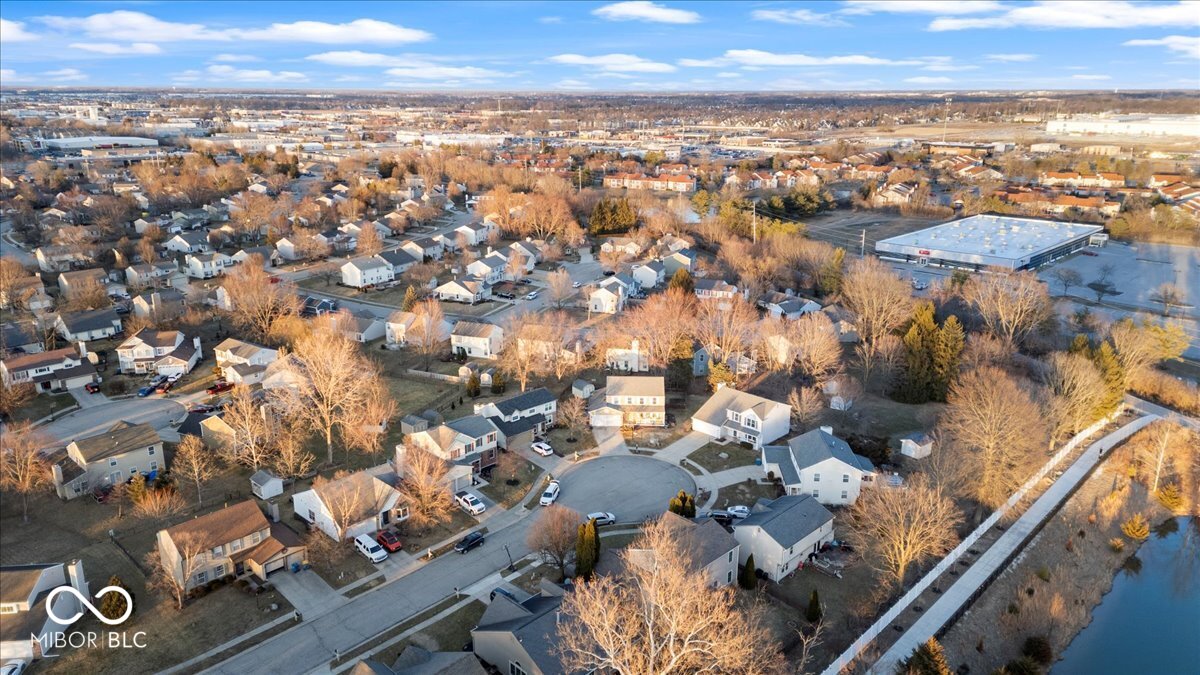 12377 Traverse Place Fishers, IN 46038 - Photo 7 of 42