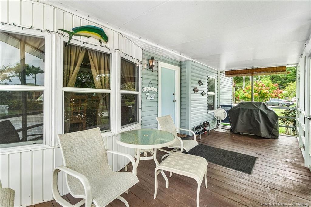 4616 Southeast Circle Way Stuart, FL 34997 - Photo 2 of 32 Gallery Image 2