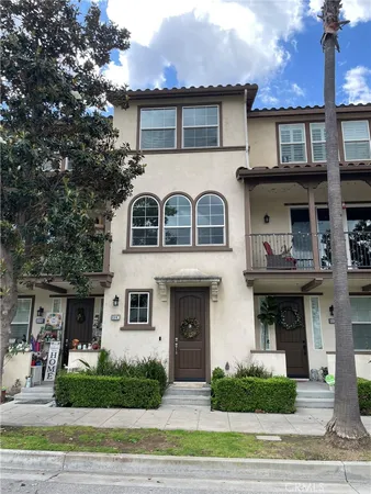 $3,500 | 810 The Promenade, Unit C, Azusa, CA 91702