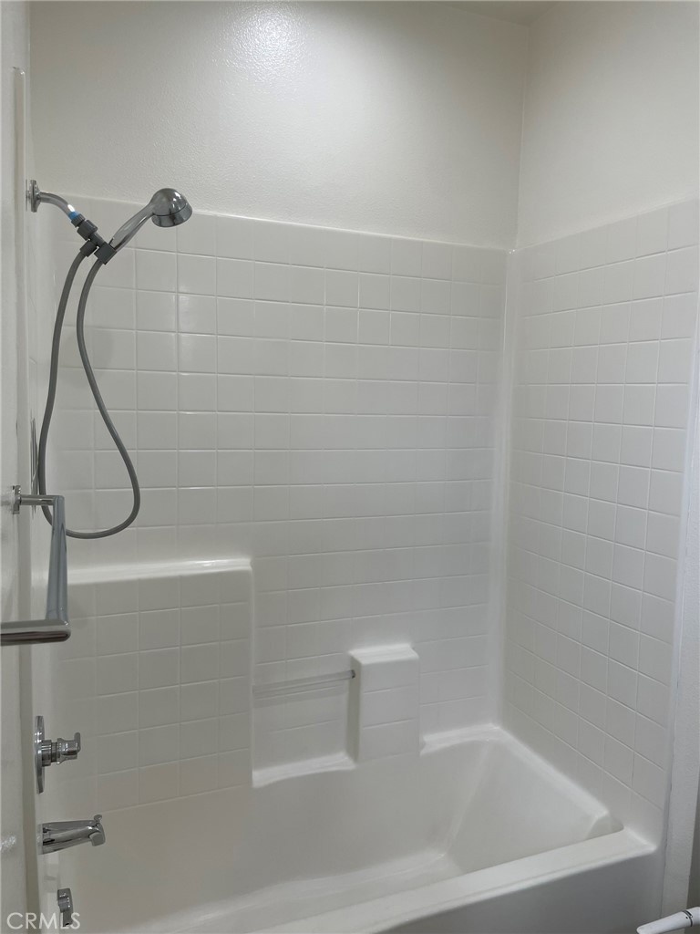 810 The Promenade, Unit C Azusa, CA 91702 - Photo 28 of 38 a close up of a bathtub