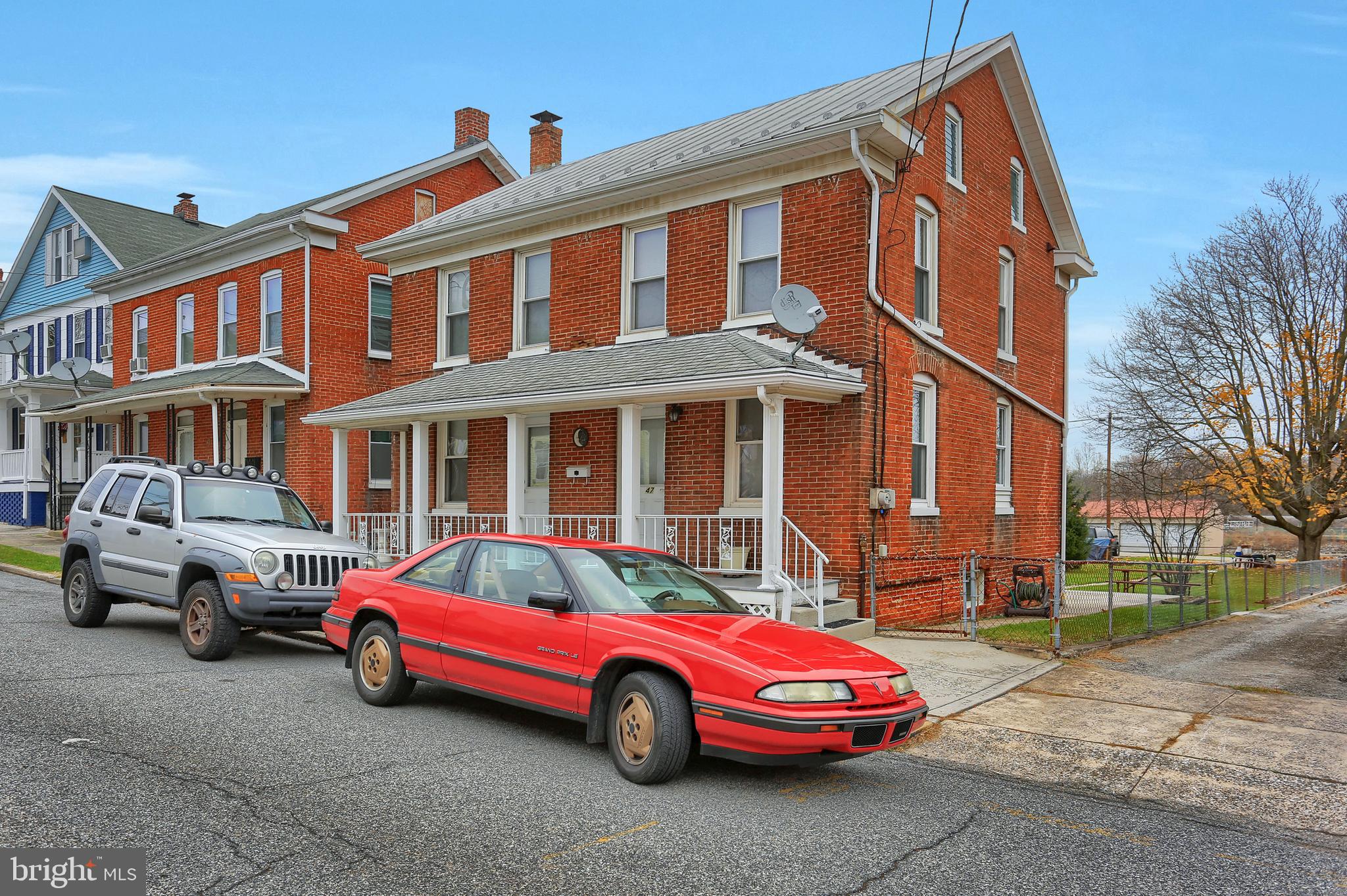 47 South East Street Spring Grove, PA 17362 - Photo 3 of 33 Front Angle