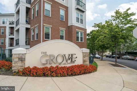 $475,000 | 2055 26th Street South, Unit 5302, Arlington, VA 22206