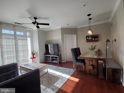 $475,000 | 2055 26th Street South, Unit 5302, Arlington, VA 22206