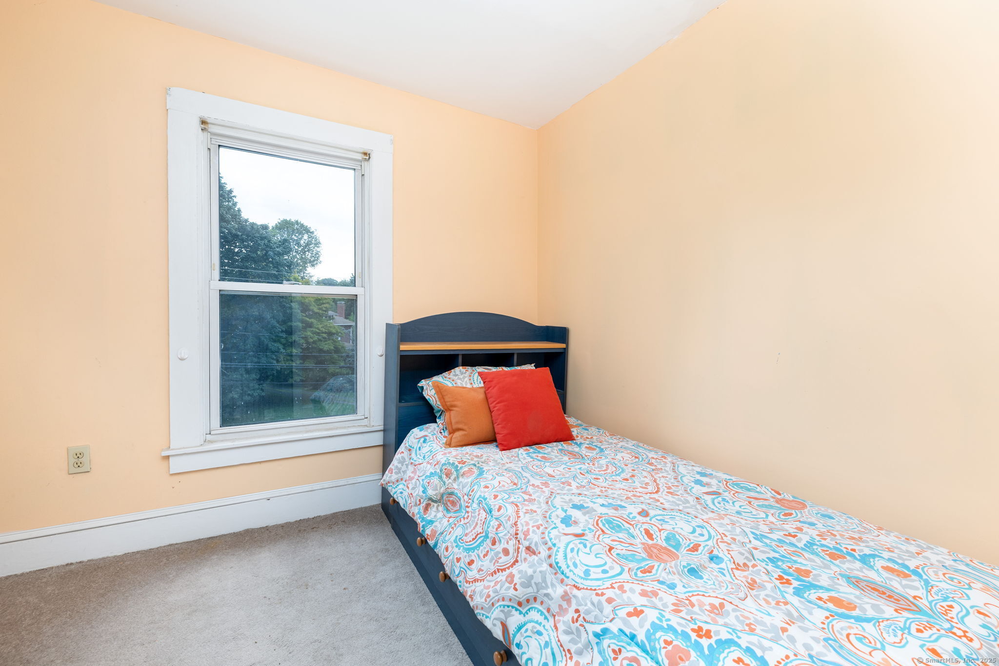 548 Worthington Ridge Berlin, CT 06037 - Photo 24 of 40 a bedroom with a bed and a window