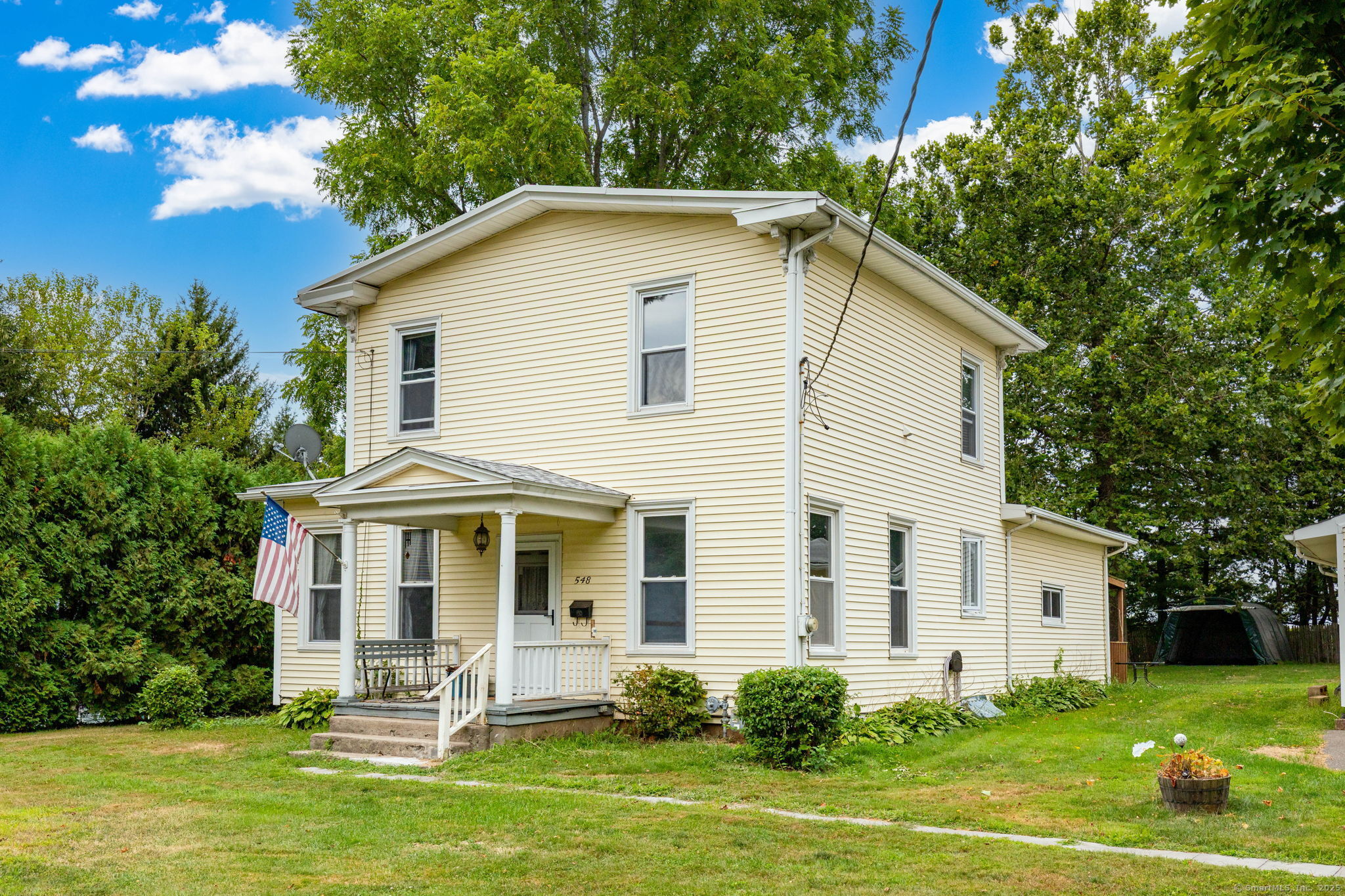 548 Worthington Ridge Berlin, CT 06037 - Photo 31 of 40 a front view of house with yard and green space