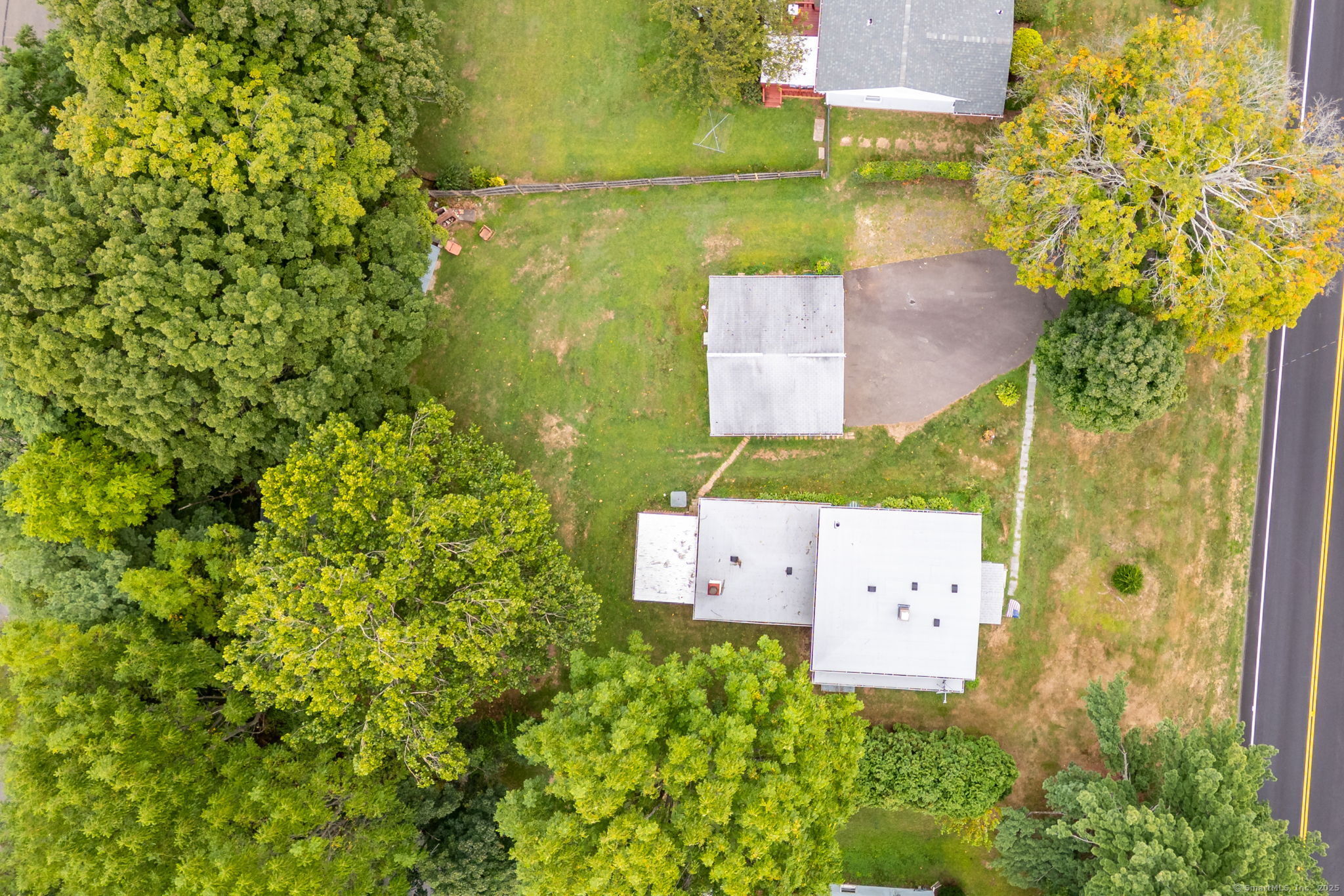 548 Worthington Ridge Berlin, CT 06037 - Photo 37 of 40 an aerial view of residential house with outdoor space and trees all around