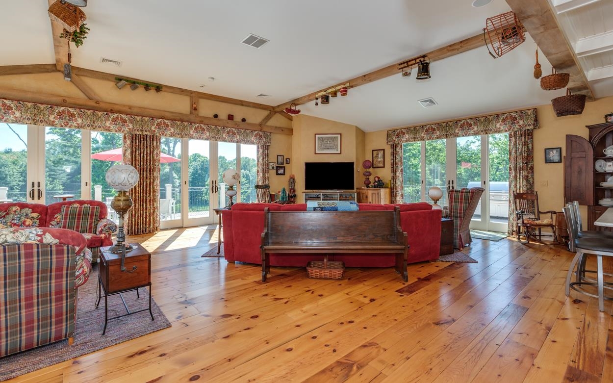 11 Sheffield Street Windham, NH 03087 - Photo 14 of 39