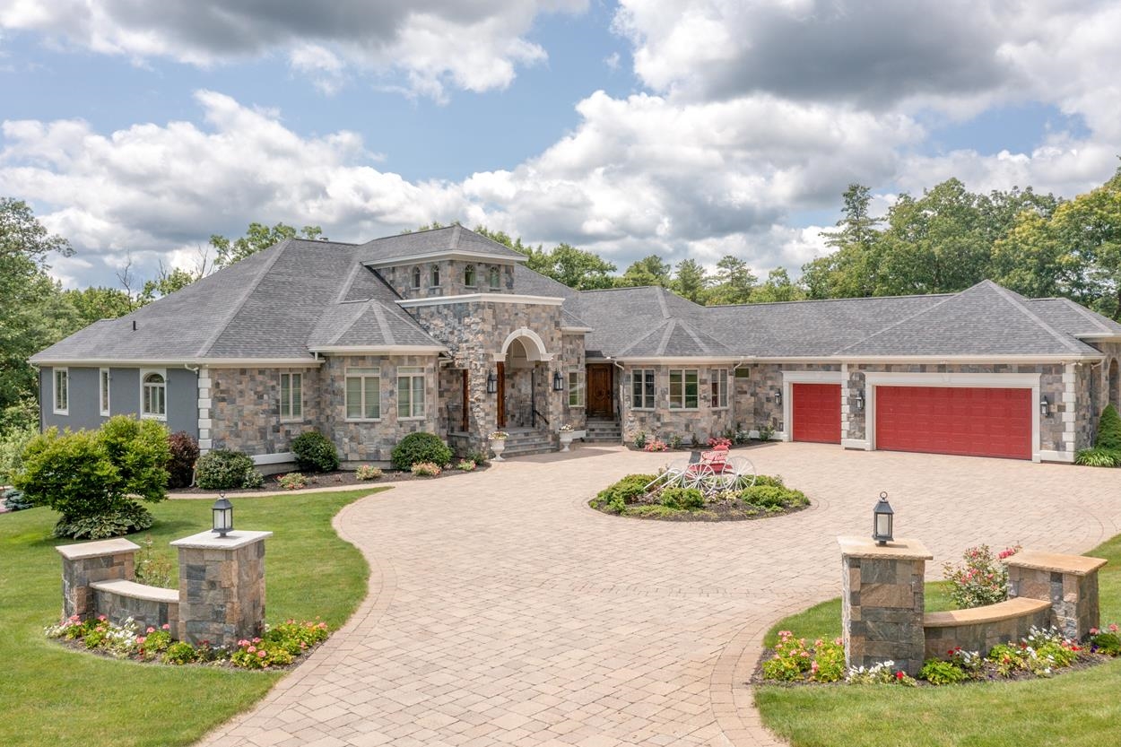 11 Sheffield Street Windham, NH 03087 - Photo 33 of 39