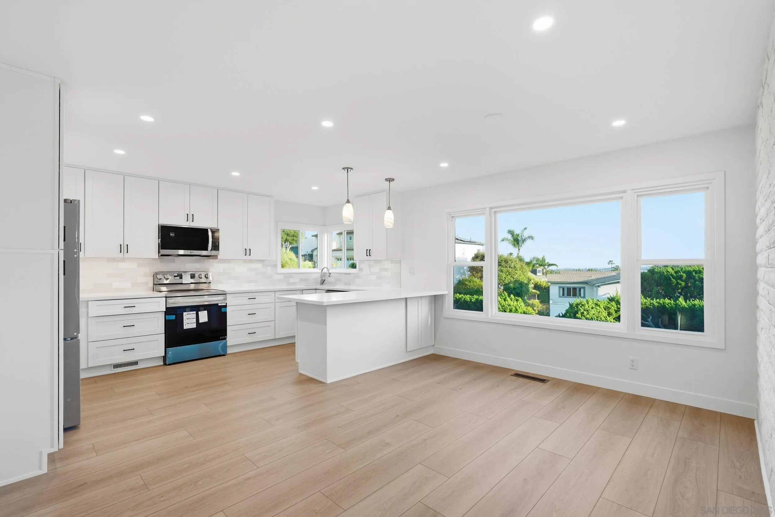 934 Candlelight Place La Jolla, CA 92037 - Photo 15 of 45