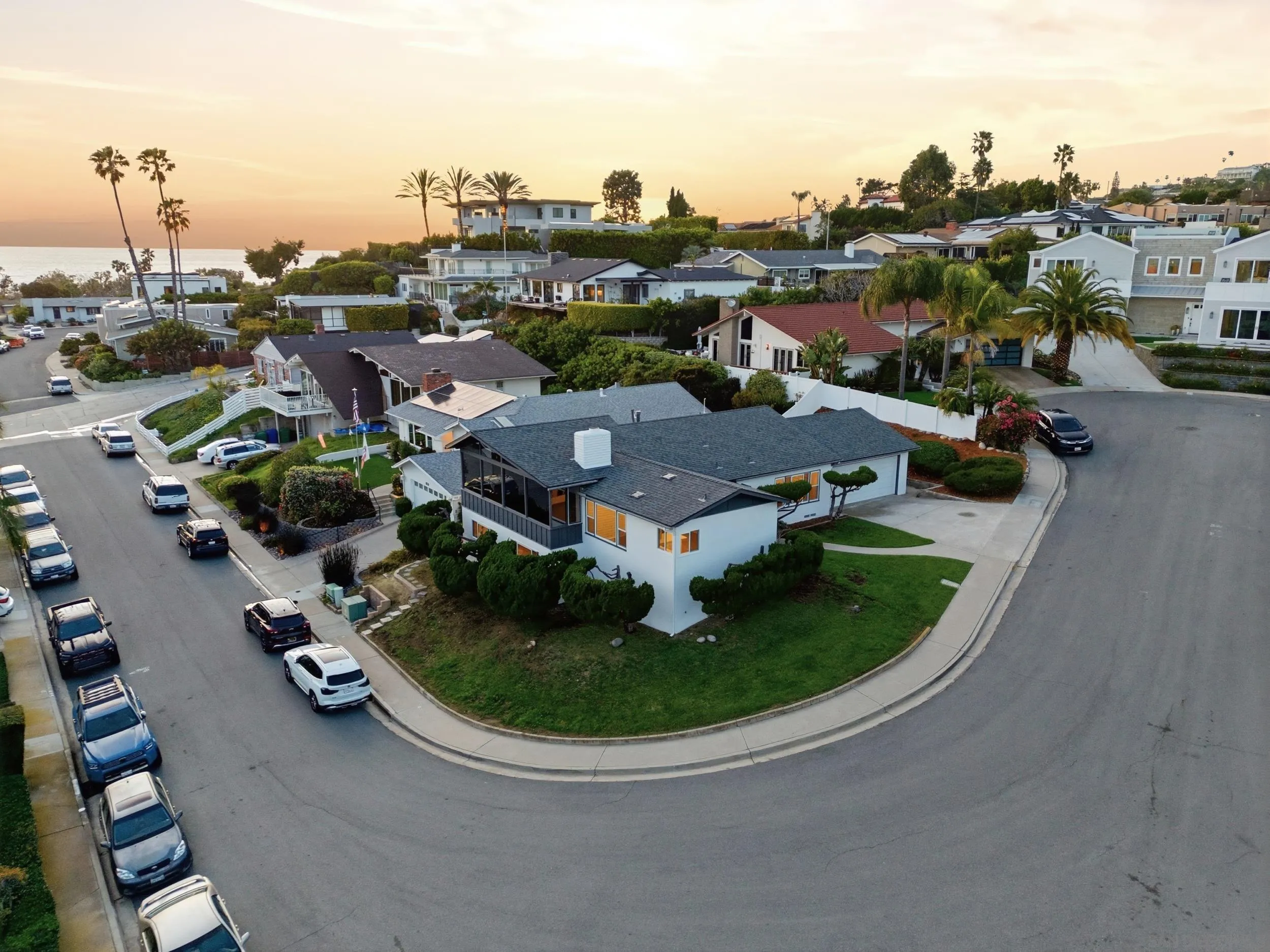 934 Candlelight Place La Jolla, CA 92037 - Photo 2 of 45