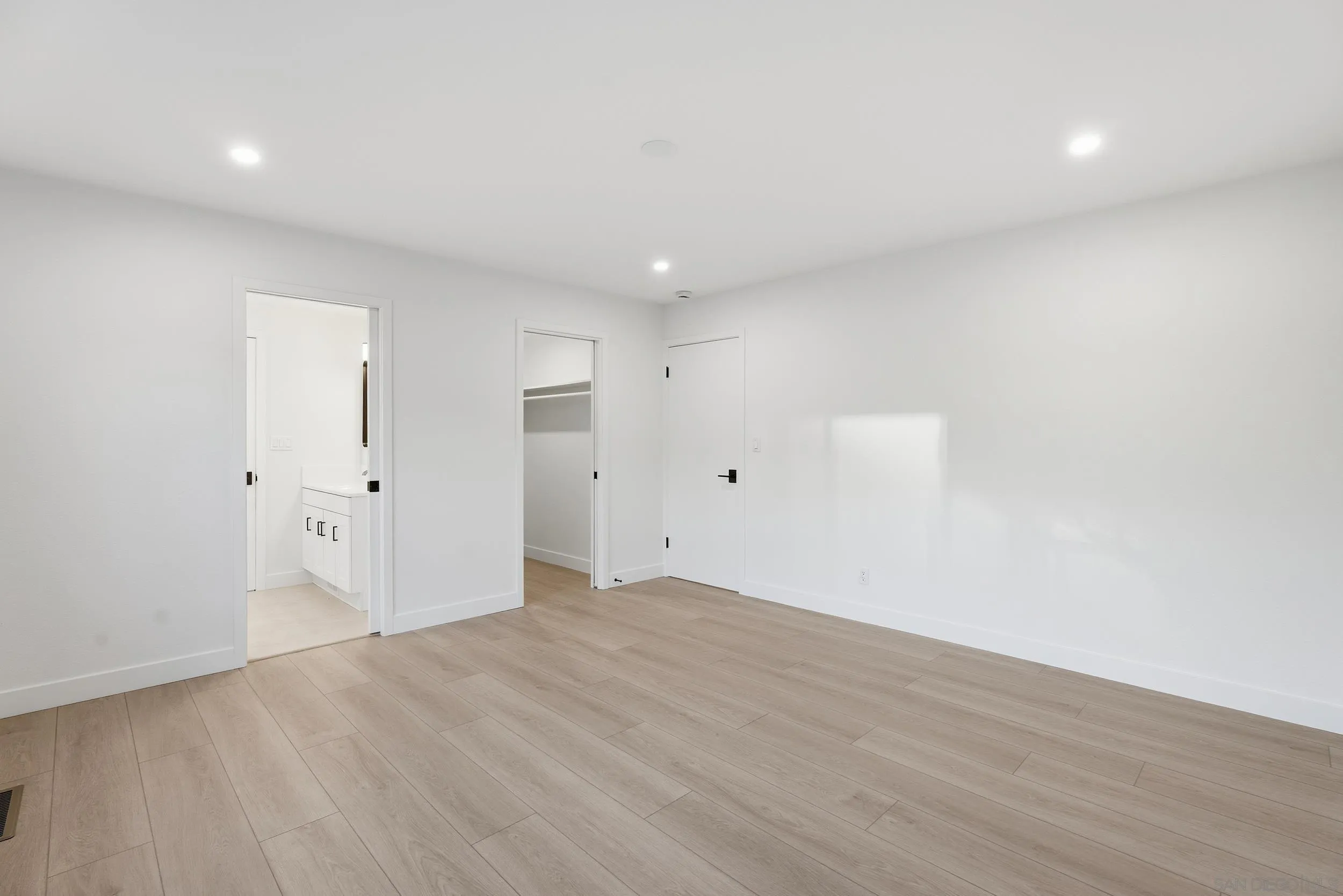 934 Candlelight Place La Jolla, CA 92037 - Photo 25 of 45