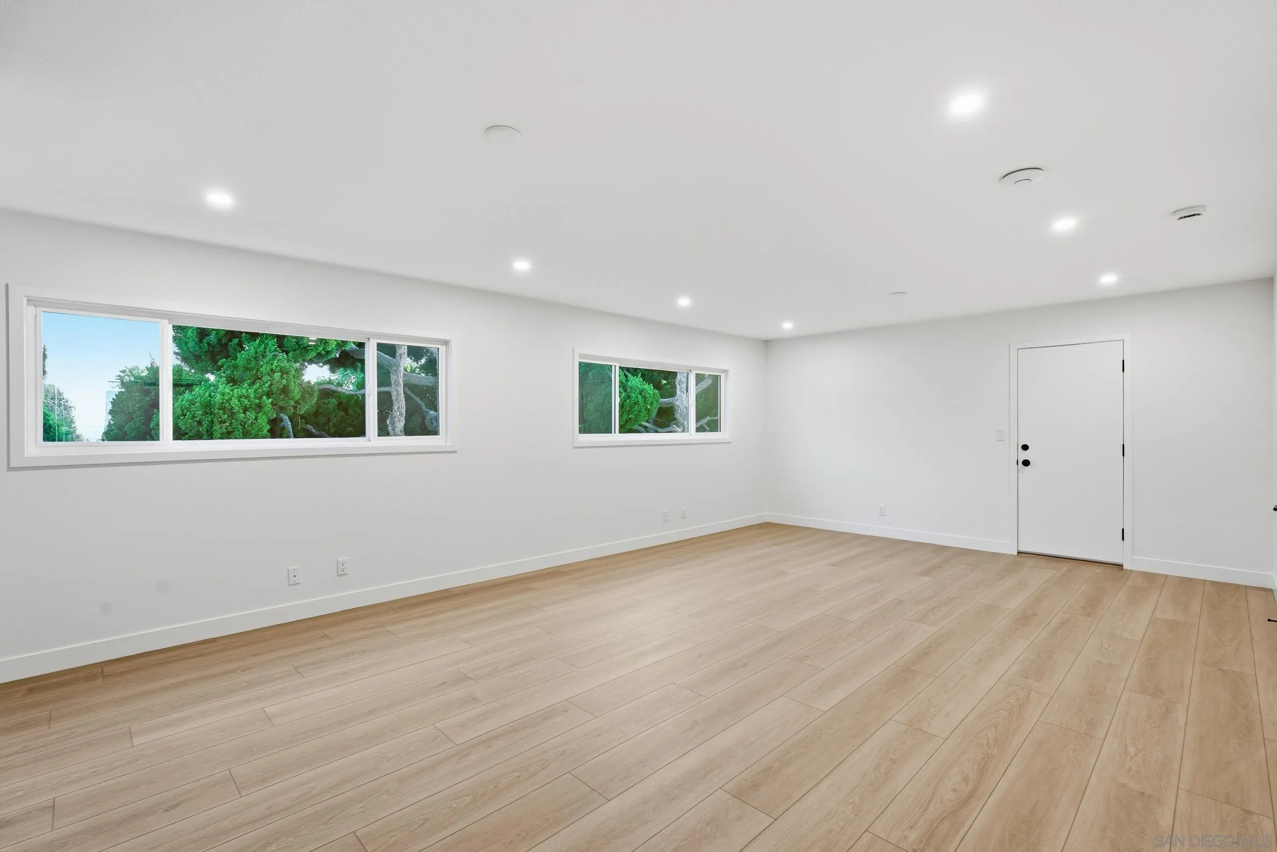 934 Candlelight Place La Jolla, CA 92037 - Photo 37 of 45