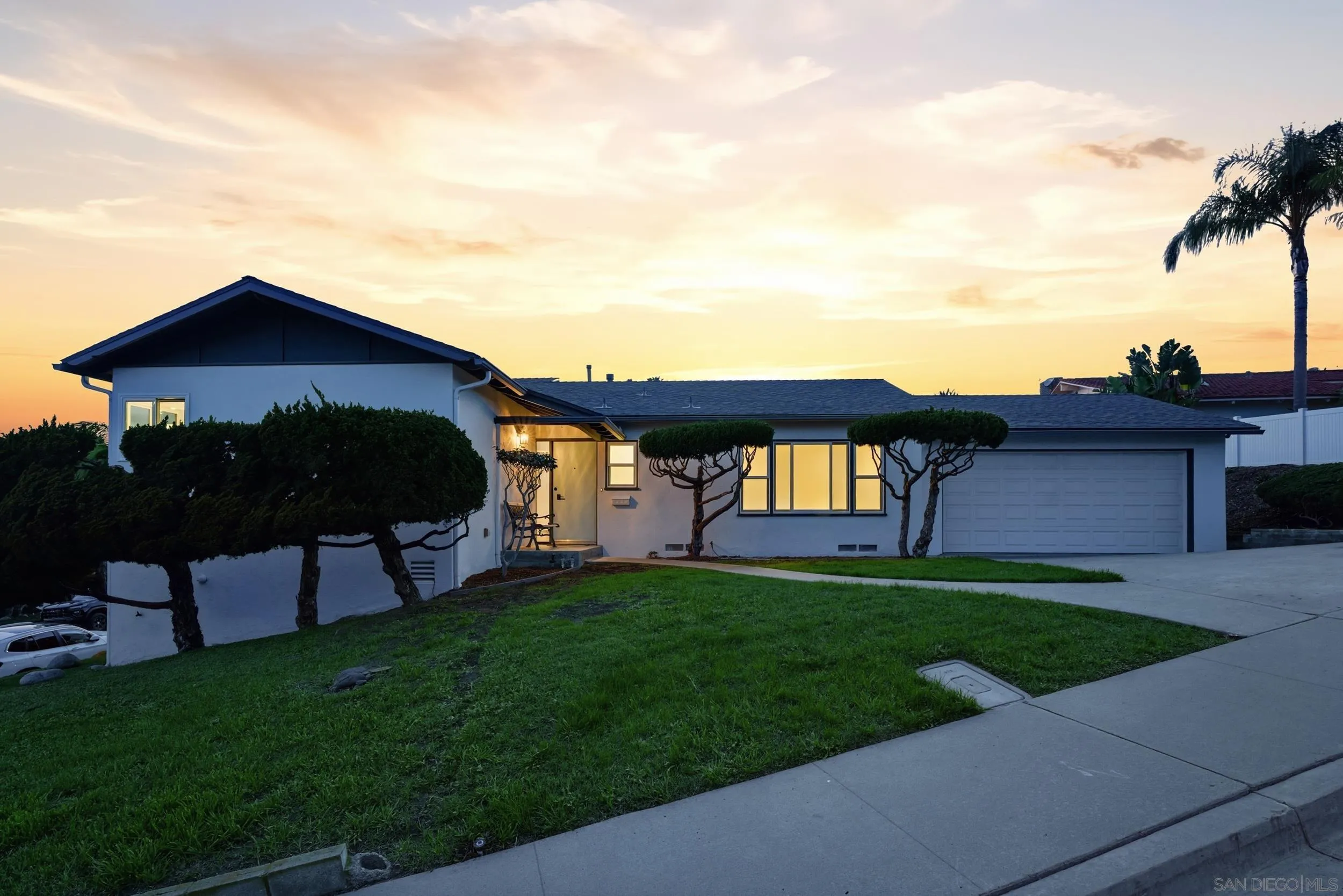 934 Candlelight Place La Jolla, CA 92037 - Photo 4 of 45