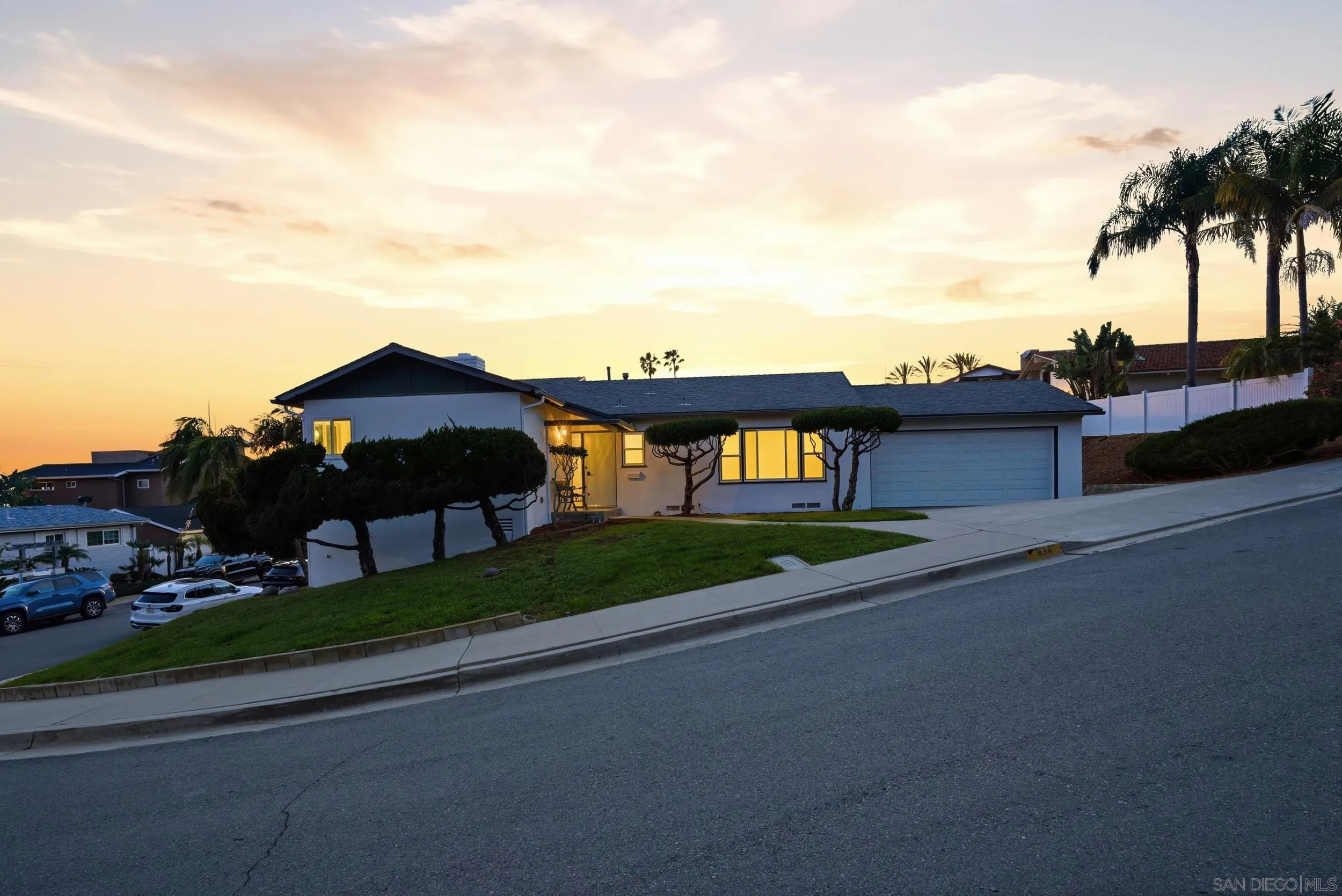 934 Candlelight Place La Jolla, CA 92037 - Photo 5 of 45