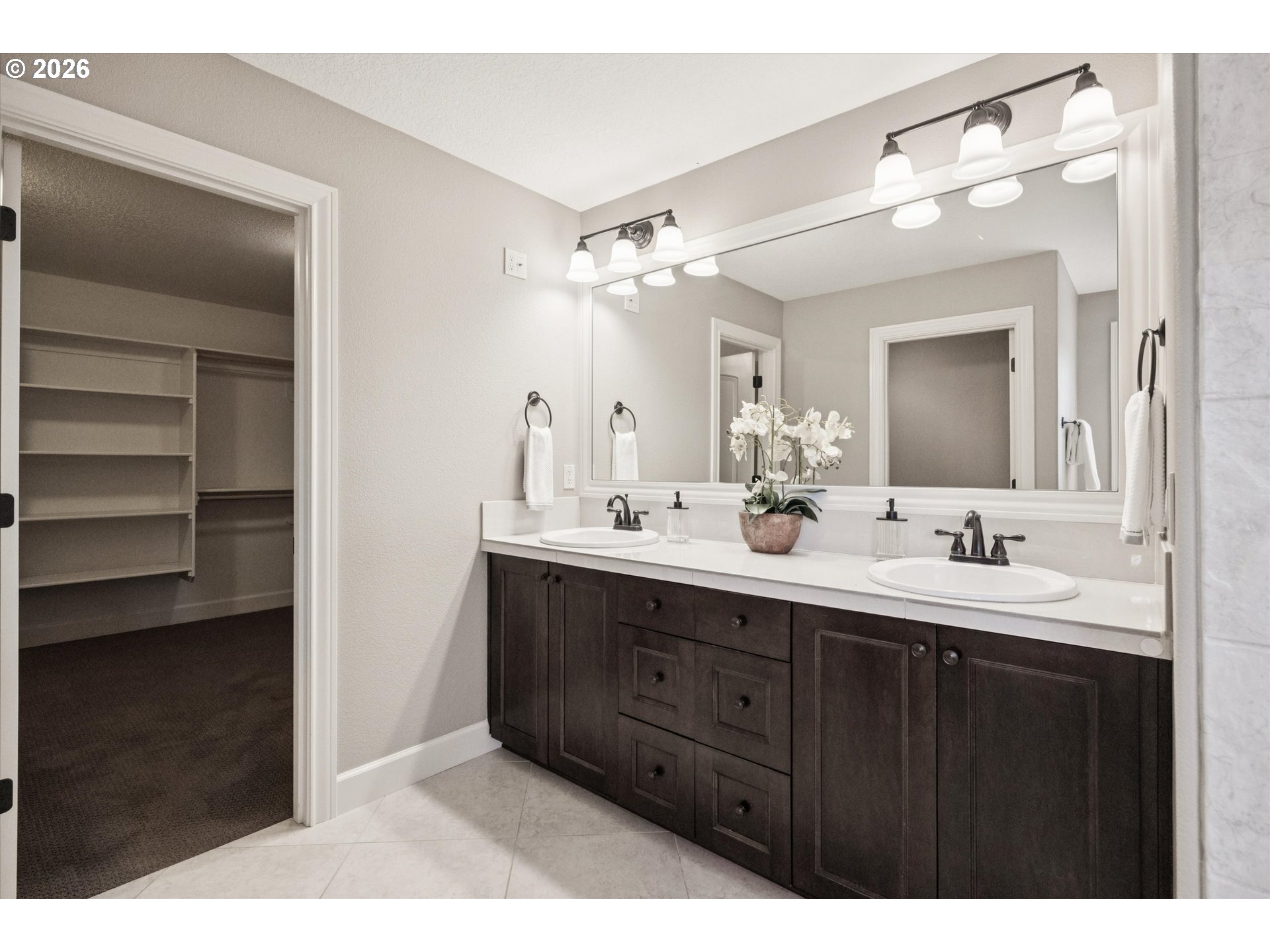 2724 Ridge Lane West Linn, OR 97068 - Photo 16 of 40 Primary Bedroom