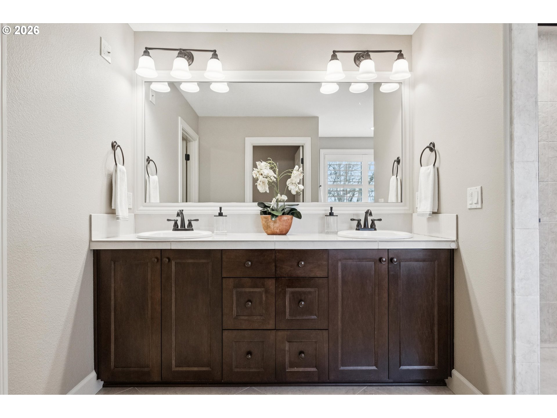 2724 Ridge Lane West Linn, OR 97068 - Photo 17 of 40 Primary Bedroom