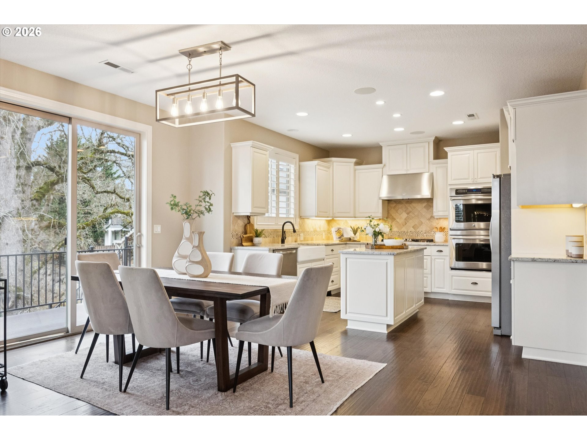 2724 Ridge Lane West Linn, OR 97068 - Photo 7 of 40 Great Room