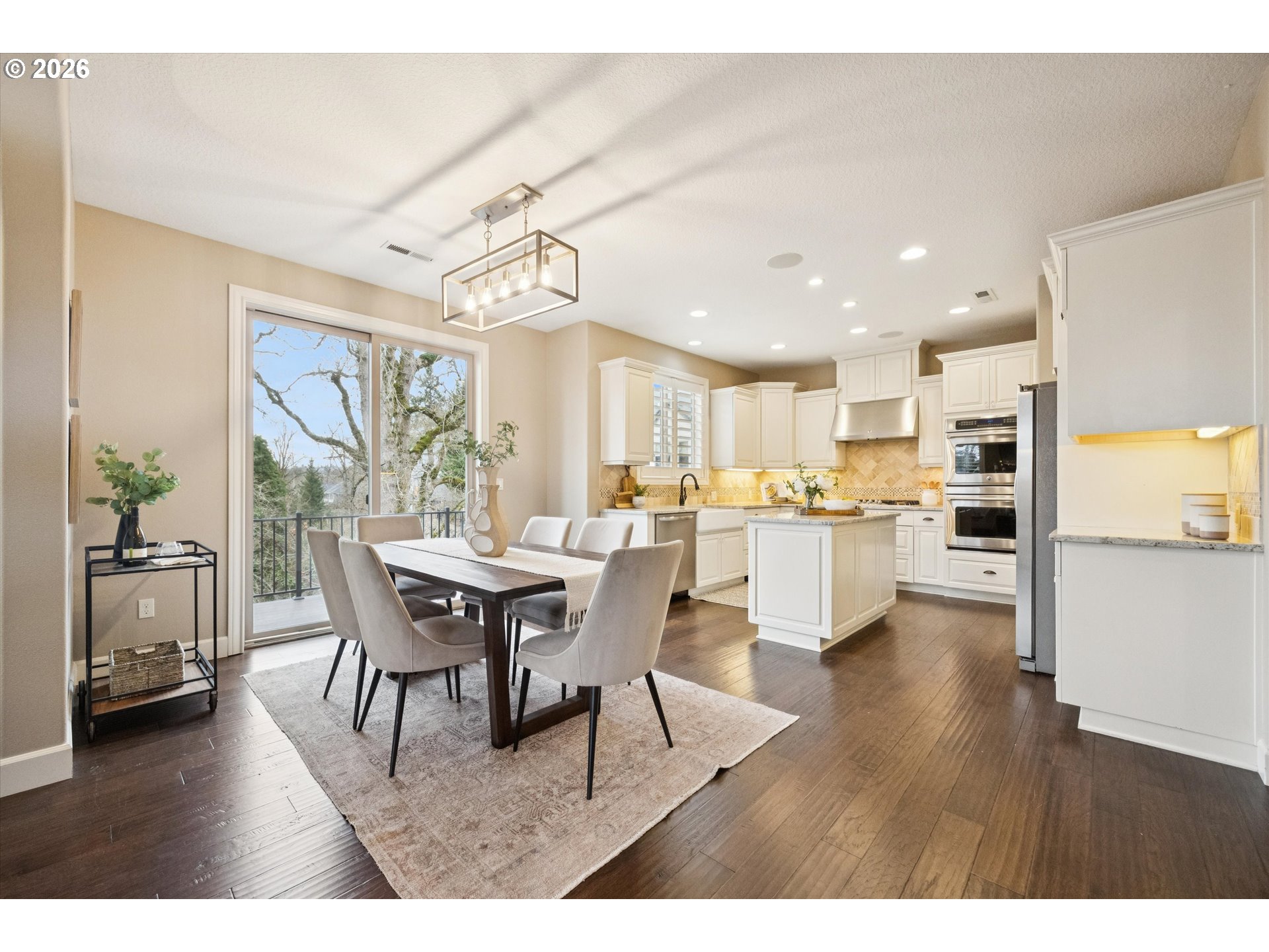 2724 Ridge Lane West Linn, OR 97068 - Photo 8 of 40 Great Room