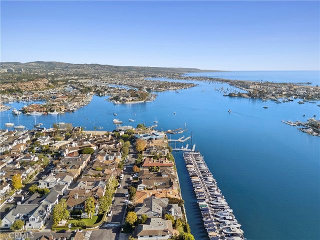 $29,750,000 | 2572 Bayshore Drive, Newport Beach, CA 92663