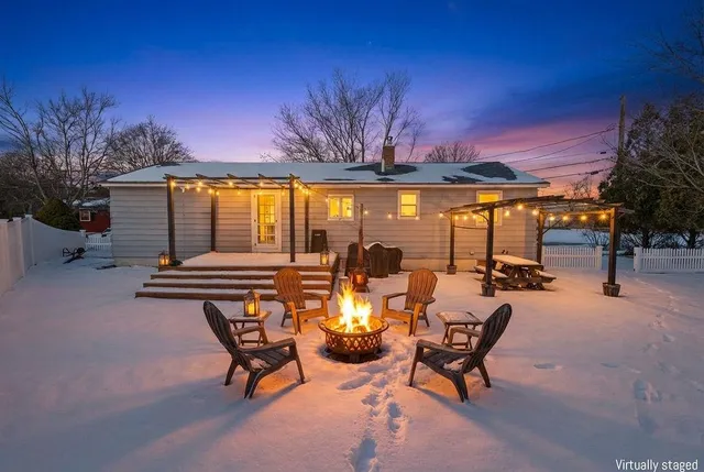 $450,000 | 15 Kelwyn Drive, Somersworth, NH 03878