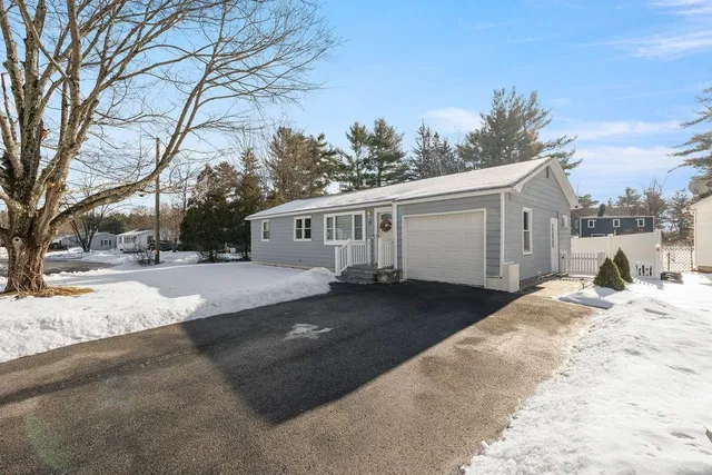 $450,000 | 15 Kelwyn Drive, Somersworth, NH 03878