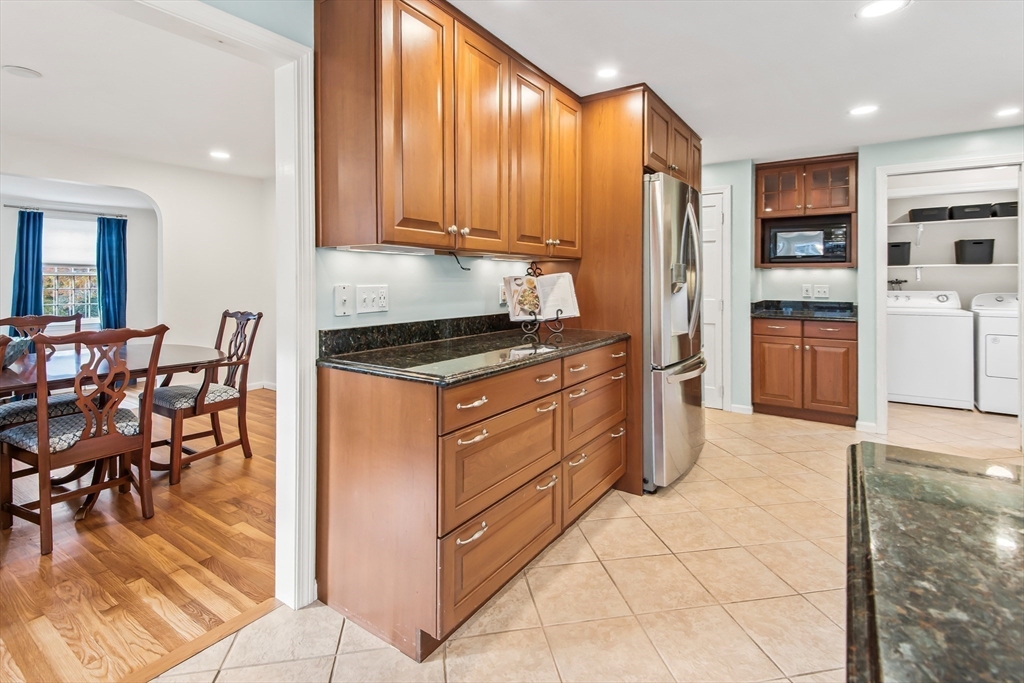 10 Foothill Road Framingham, MA 01702 - Photo 12 of 32 Gallery Image 12