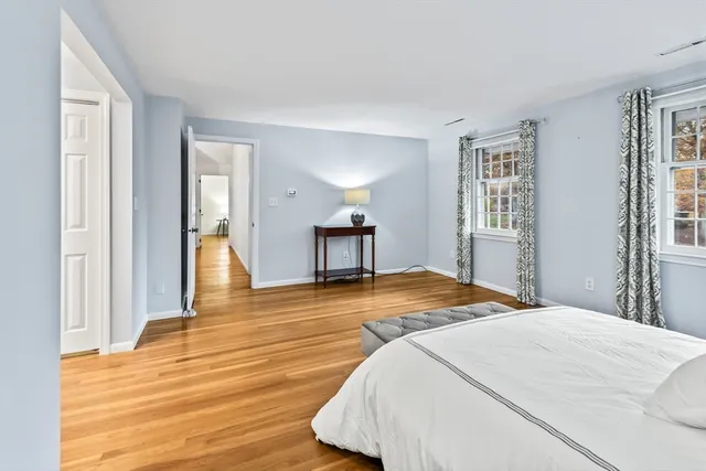 $950,000 | 10 Foothill Road, Framingham, MA 01702