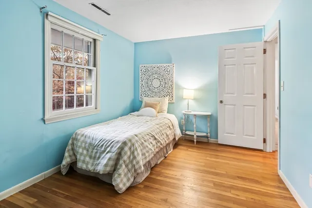 $950,000 | 10 Foothill Road, Framingham, MA 01702