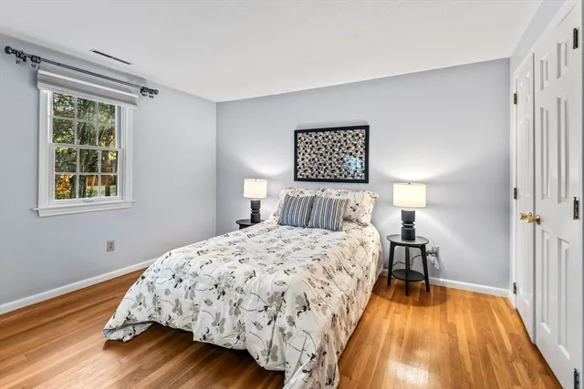 $950,000 | 10 Foothill Road, Framingham, MA 01702