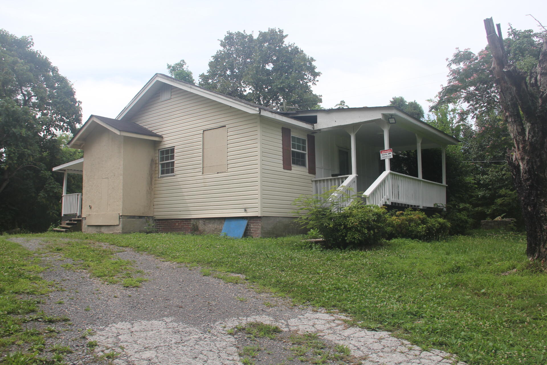430 Hogan Road Rossville, GA 30741 - Photo 2 of 13 IMG_4973