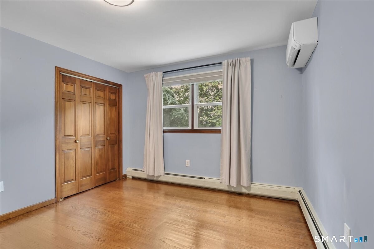 186 Alps Road Branford, CT 06405 - Photo 19 of 35 Gallery Image 19