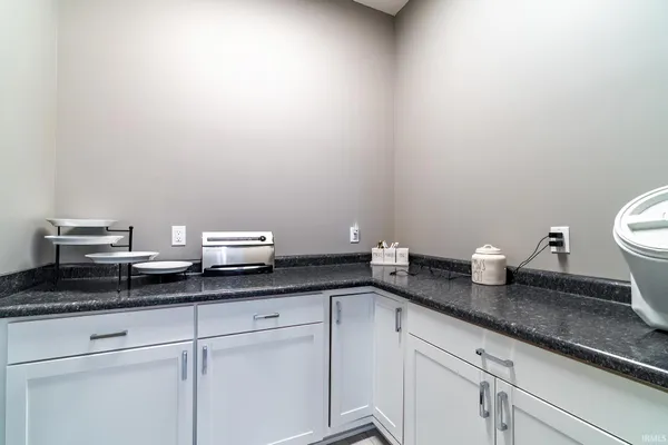 $1,250,000 | 120 Lane 270A Hamilton Lake, Hamilton, IN 46742