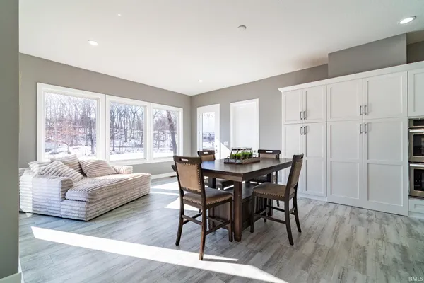 $1,250,000 | 120 Lane 270A Hamilton Lake, Hamilton, IN 46742