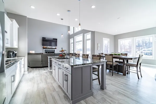 $1,250,000 | 120 Lane 270A Hamilton Lake, Hamilton, IN 46742