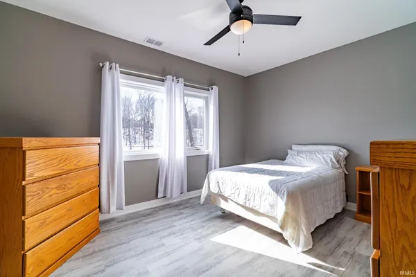 $1,250,000 | 120 Lane 270A Hamilton Lake, Hamilton, IN 46742