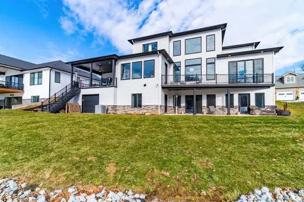 $1,250,000 | 120 Lane 270A Hamilton Lake, Hamilton, IN 46742