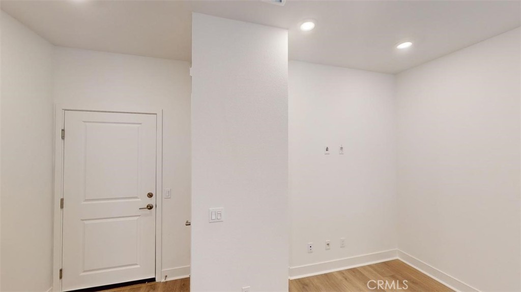 1689 Intrepid Lane San Pedro, CA 90732 - Photo 3 of 51 a view of room