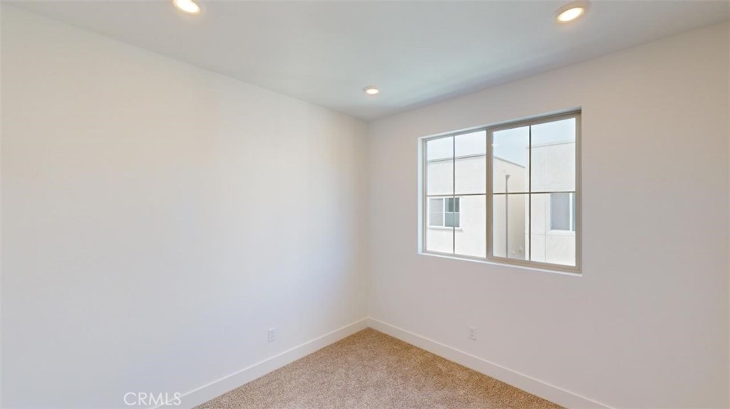 1689 Intrepid Lane San Pedro, CA 90732 - Photo 33 of 51 an empty room with a window